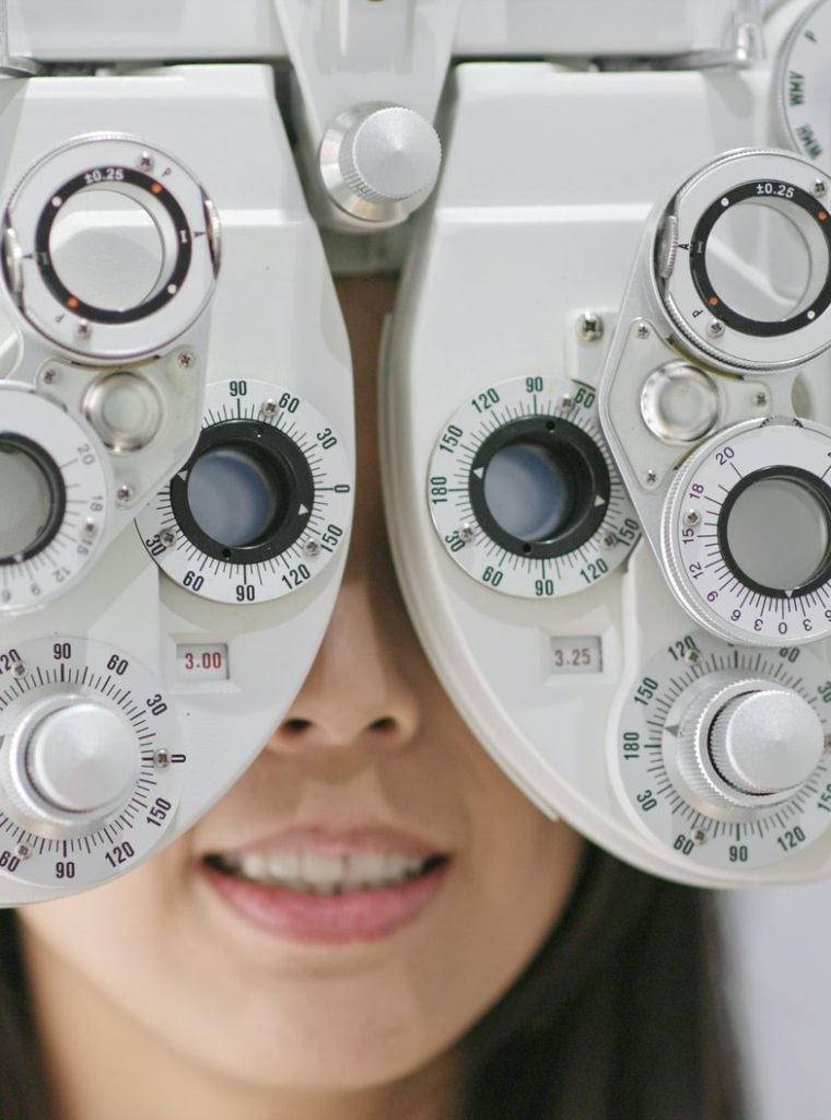 young-woman-checking-on-eye-in-clinic-1.jpg